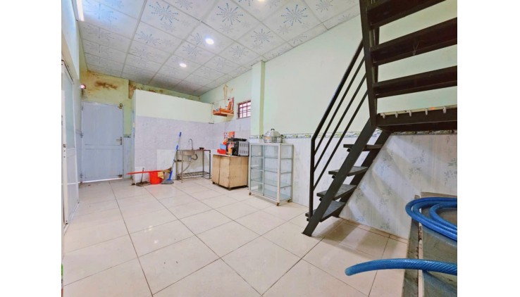 BÁN NHÀ SIÊU HIẾM. DT 46m2, GIÁ 3.65 tỷ